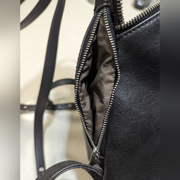 Matt and Nat Bag - Black - Picture 4 of 12